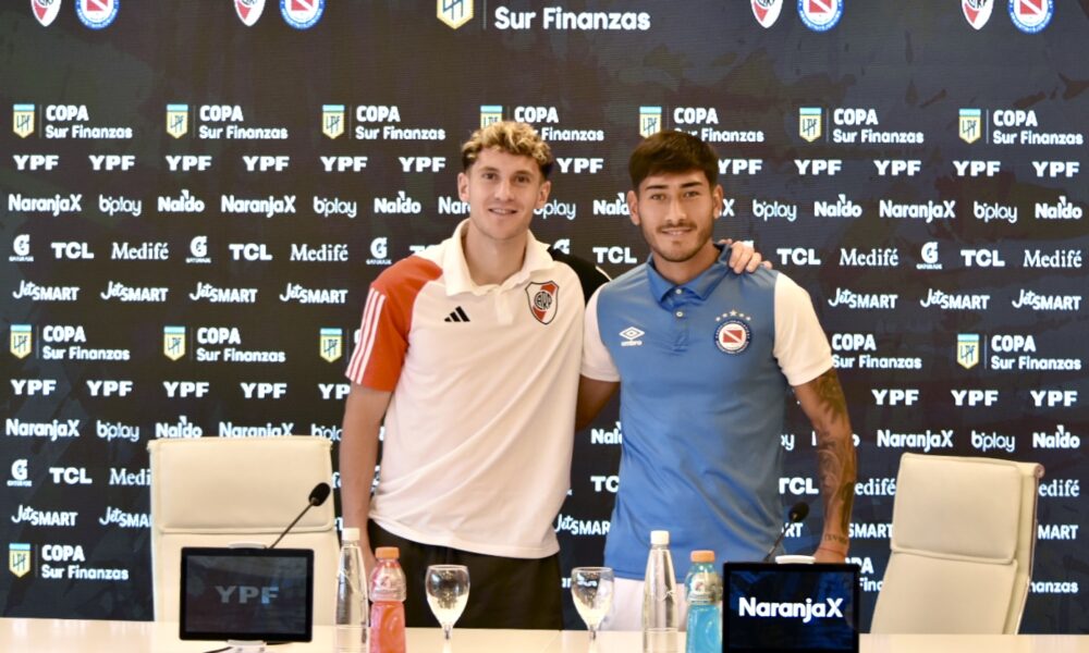 River y Argentinos en Conferencia